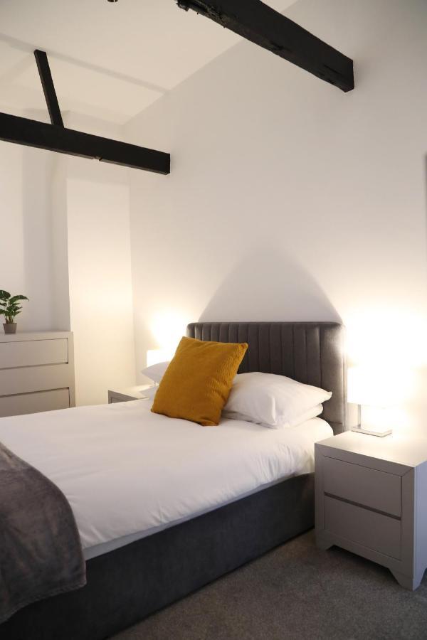 Letting Serviced Apartments - Guards View, 温莎 外观 照片